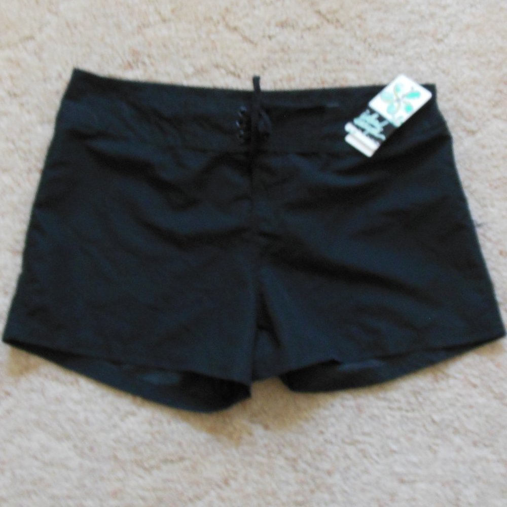 Island Escape Black Board Shorts